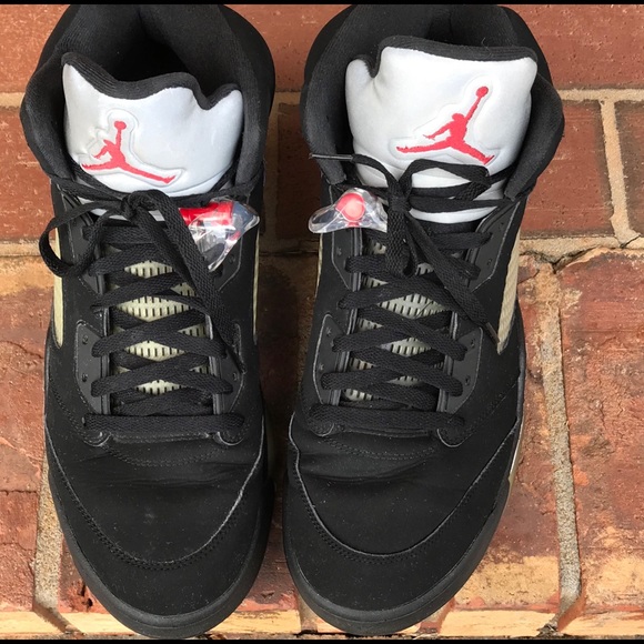 Air Jordan Retro 5 Black Metallic Size 13 (2016) - Picture 4 of 8